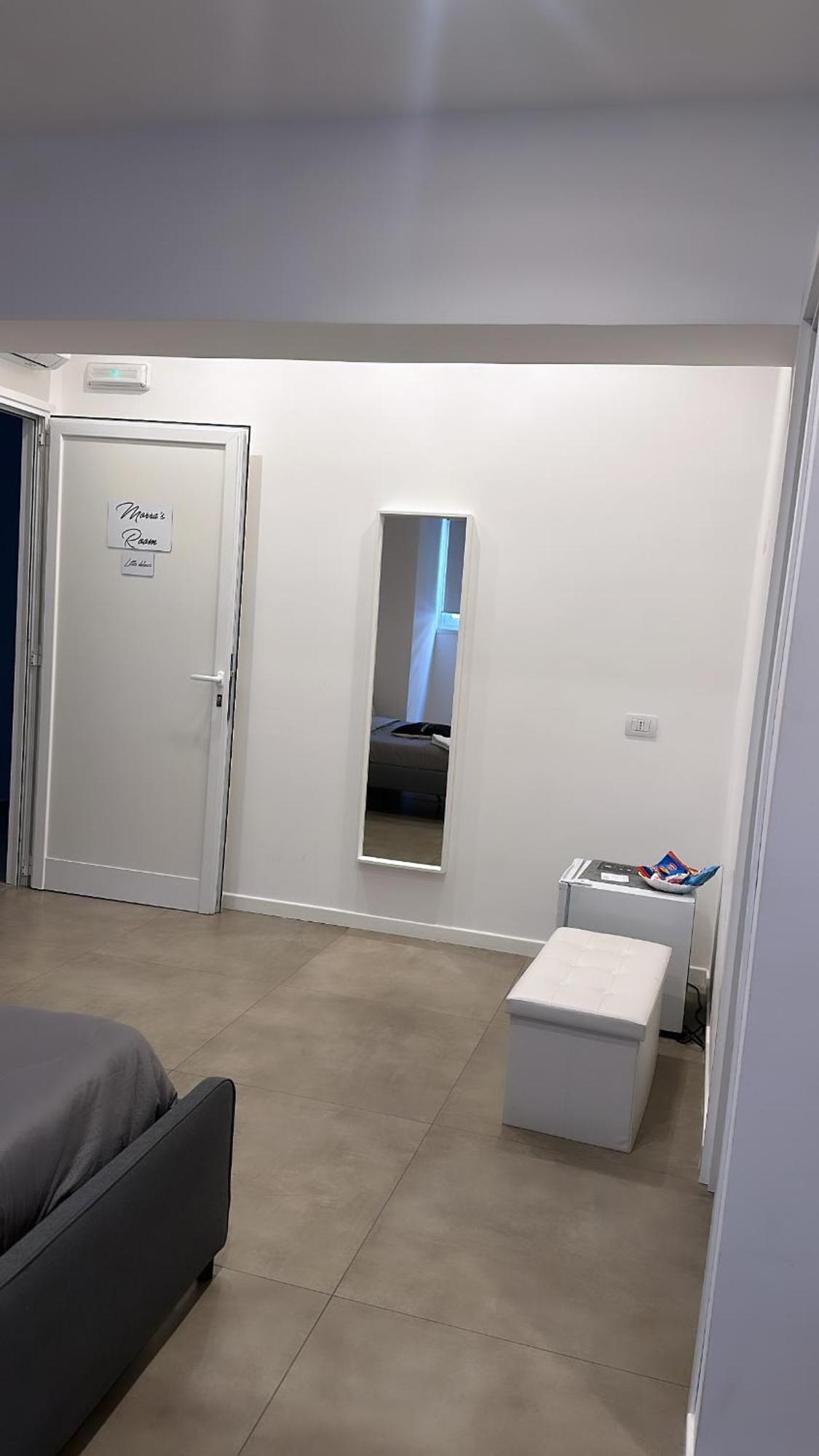 נאפולי Morra'S Room מראה חיצוני תמונה