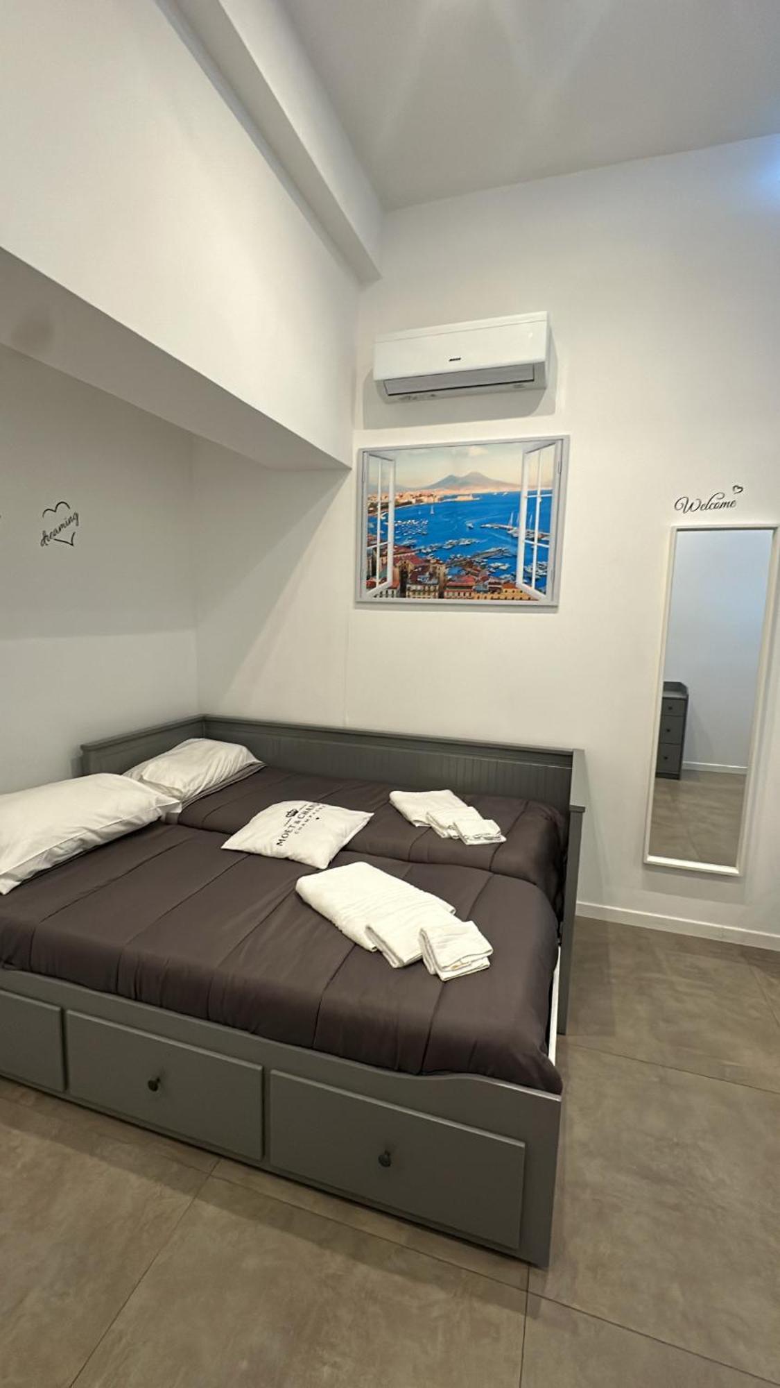 נאפולי Morra'S Room מראה חיצוני תמונה