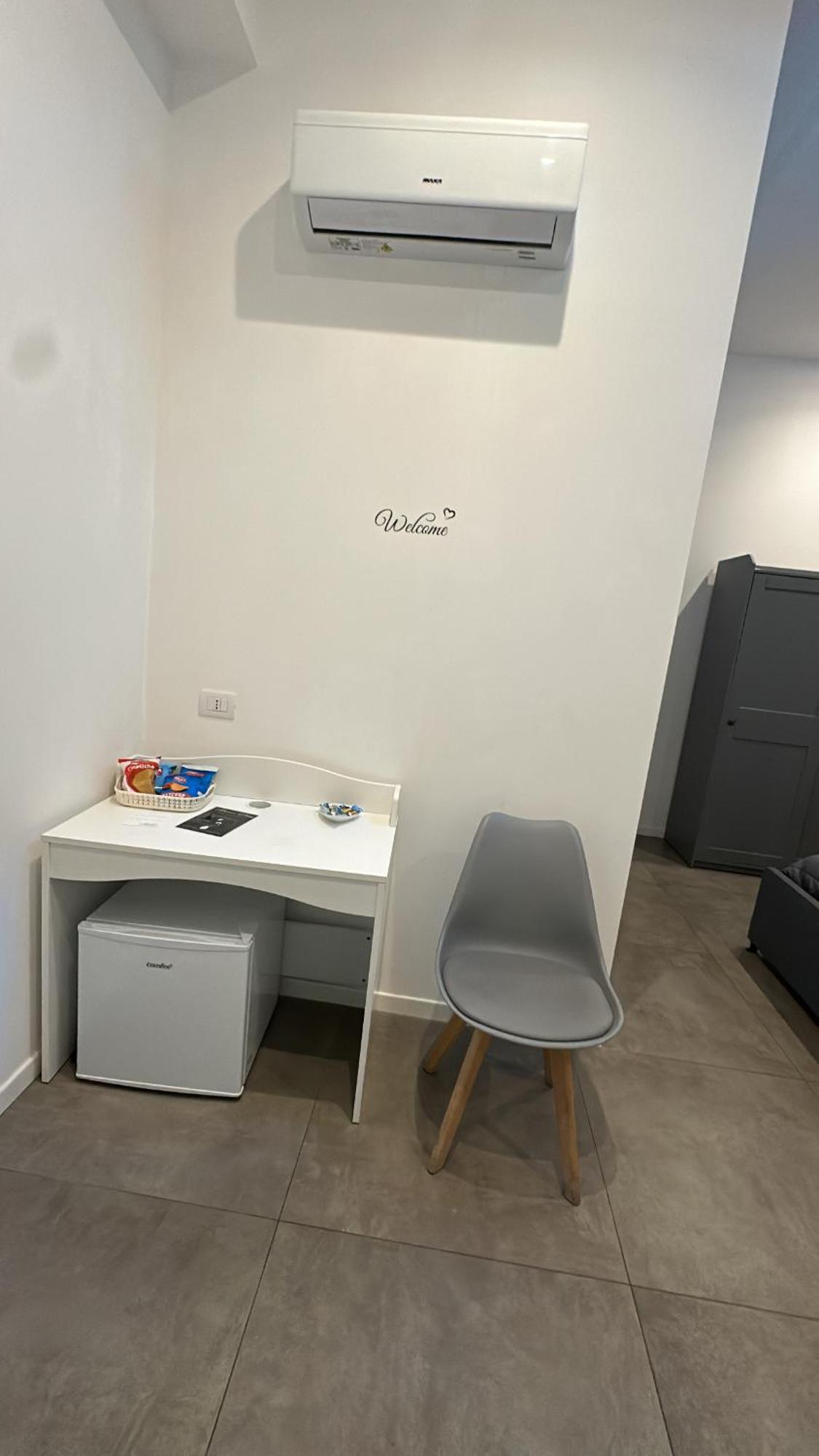 נאפולי Morra'S Room מראה חיצוני תמונה